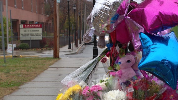 Students return to Riverdale Elementary for first time since classmates struck, killed near school