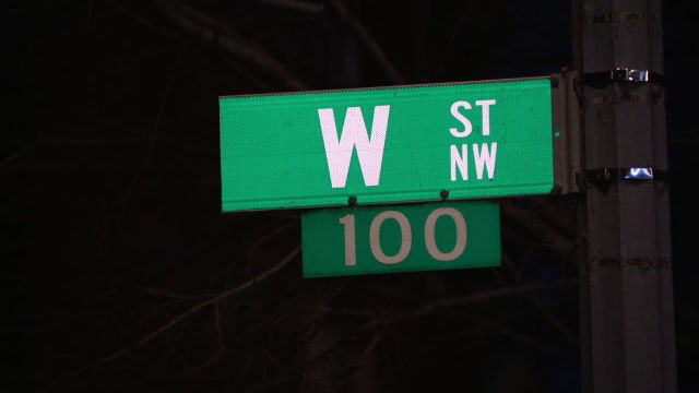 Man's body dumped in DC alley