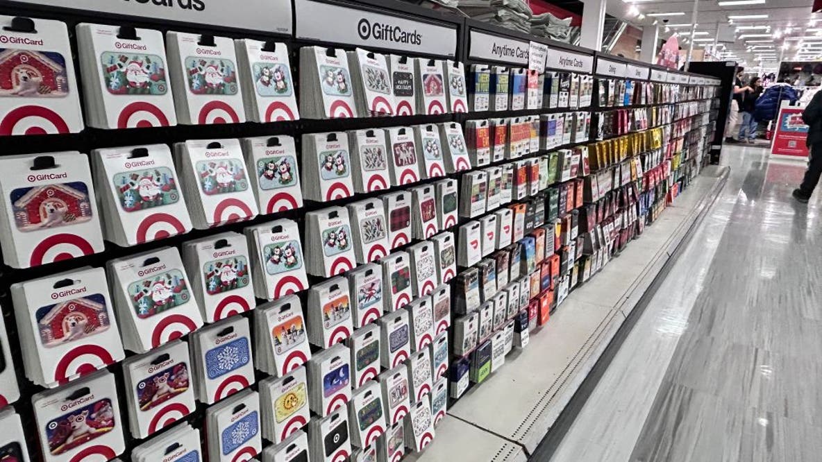 Holiday Gift Card Scams: What to watch for and how to report them