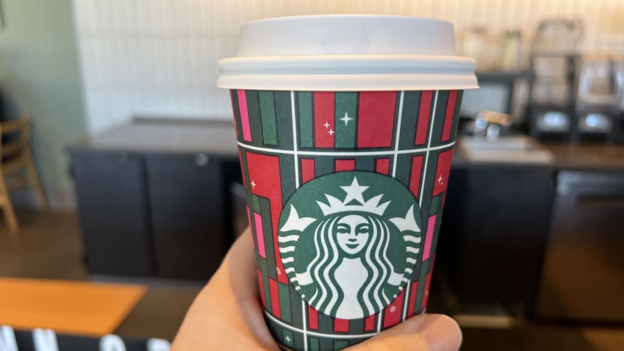 Starbucks Is Giving Out Free Reusable Holiday Cups November 7