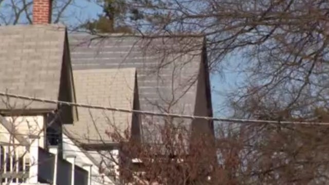 Police in one Maryland town offer house checks during holiday travel