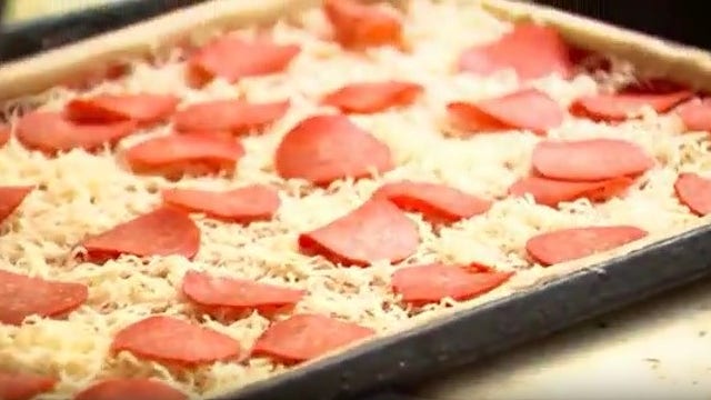 'Pizza Oven' closing after decades of slinging pies to Riverdale community