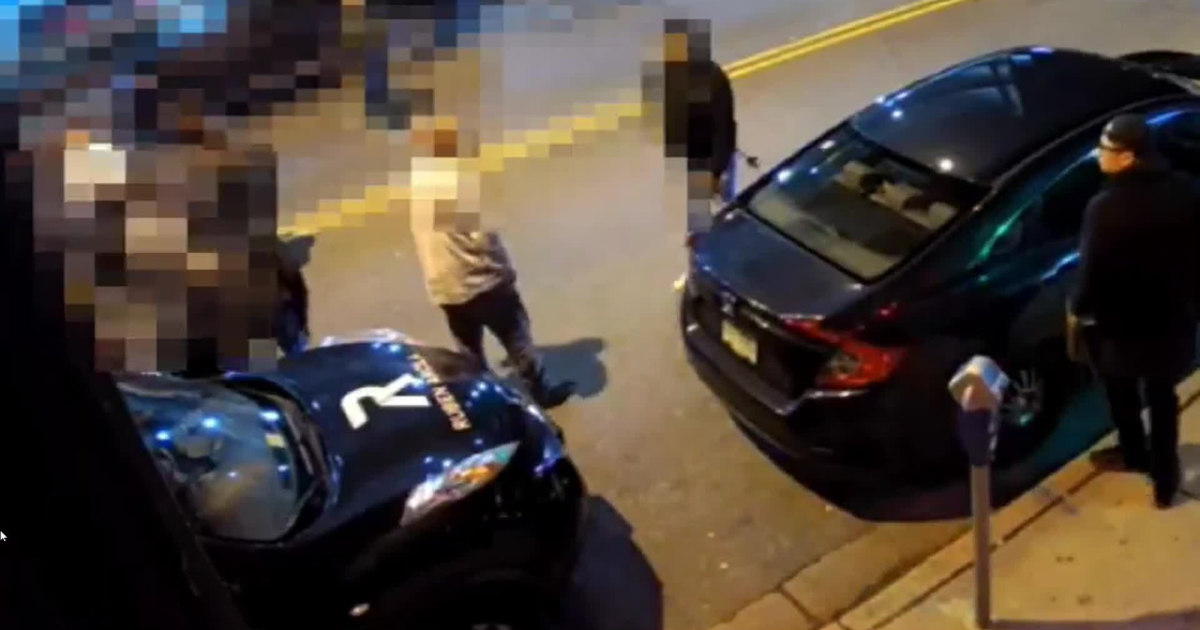 2 men stabbed after a large fight escalates in Bethesda | FOX 5 DC