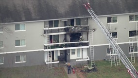 Fire burns 3-story apartment building in Laurel