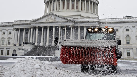 'Bomb cyclone' anniversary: 6 years since DC region blasted with snow and high winds