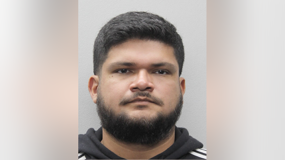 Band teacher arrested in Fairfax Co. after driving over 1,500 miles for sex with teen, police say