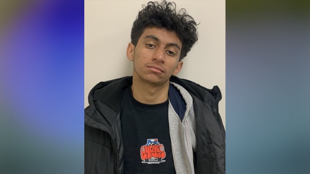 Pair in stolen car arrested after attempted robbery in Rockville: police