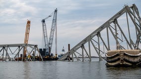 200-ton piece of Key Bridge wreckage removed from river