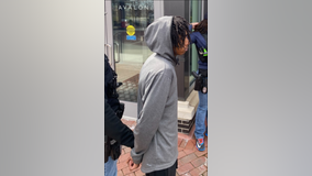 17-year-old arrested in Alexandria, 4th suspect in Philadelphia bus stop shooting