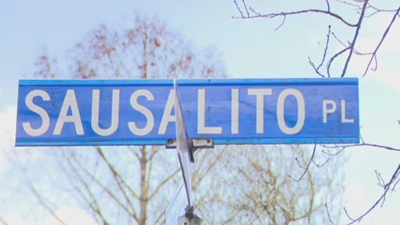 Fairfax County police searching for driver who hit, killed 63-year-old pedestrian in stolen car