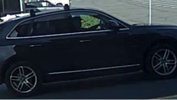 Detectives hunt for drive-thru bank robbers after failed attempt in Fairfax County