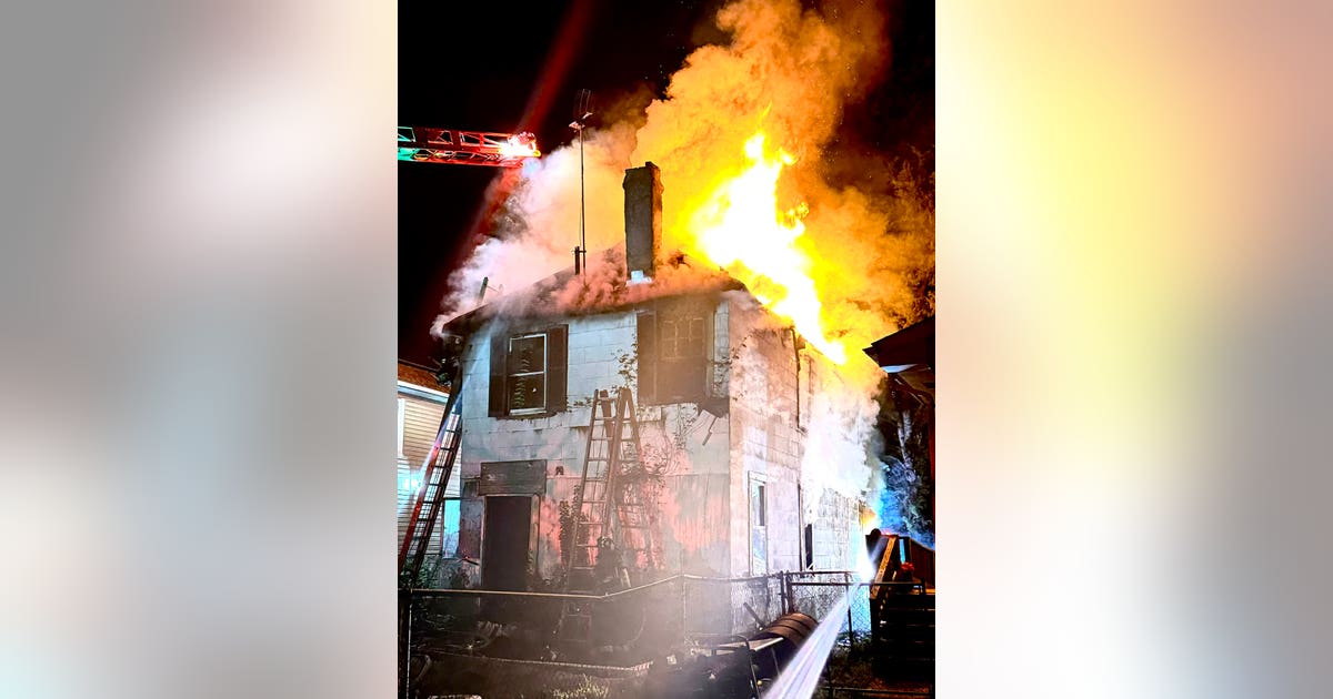 VIDEO: Overnight fire destroys home in Northeast DC | FOX 5 DC