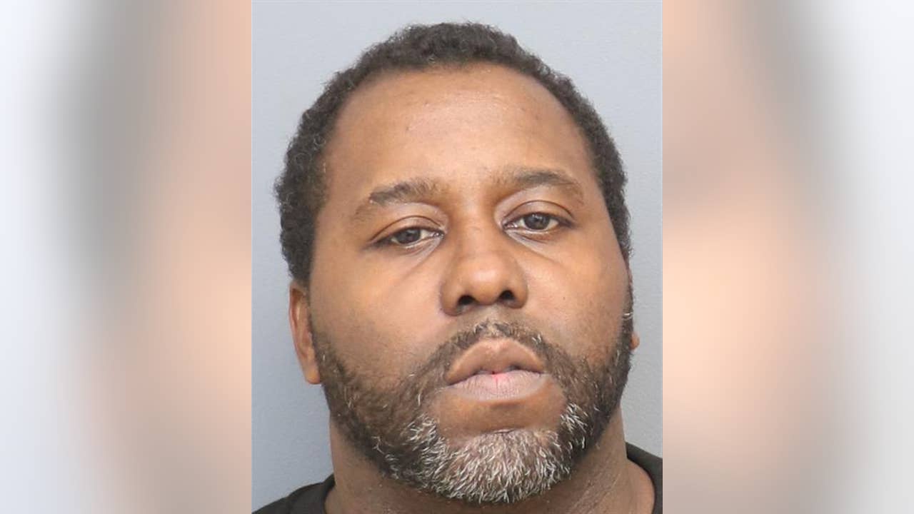 Maryland man charged with stalking, sex offense after teen girls allege he  followed them