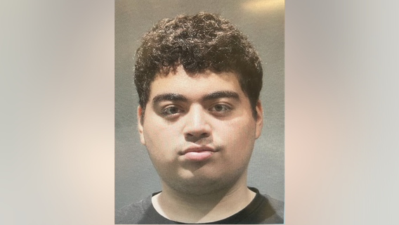 Arlington Public Schools Extended Day employee shows pornography to 3 juvenile victims