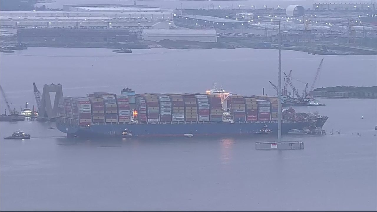 Baltimore Key Bridge collapse: Work begins to refloat Dali, move to nearby marine terminal - Vimarsana News
