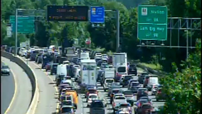 I-270 crash causes delays and lane closures in Montgomery County