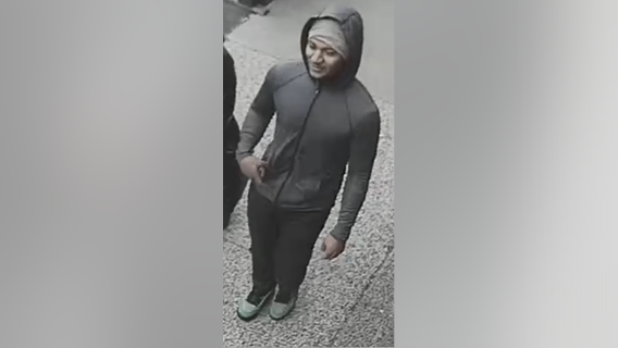 Victim robbed at gunpoint, suspects fled on scooter in DC