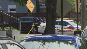 Search for suspect underway after man shot, killed in Southeast DC: police