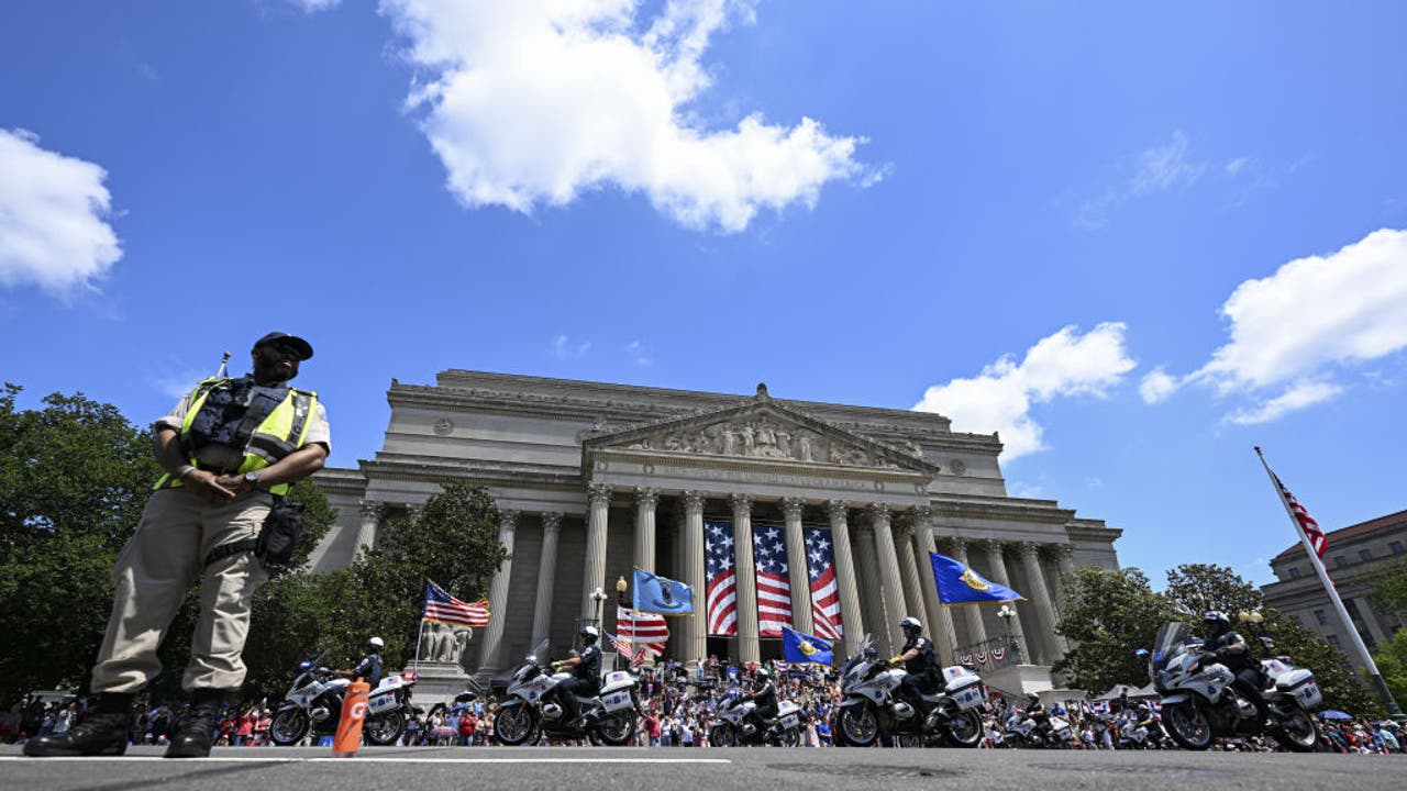 Army plans massive Trump birthday parade with 6,600 troops
