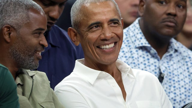 Former President Obama makes an appearance at USA Basketball team's showcase game