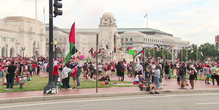Protests over Netanyahu's DC visit continue, causing several road closures