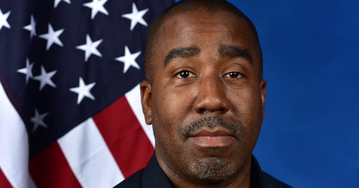 Veteran DC police officer dies in line of duty after accidental ...