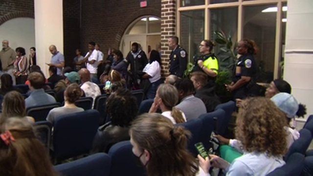 Heated town hall meeting held in NoMa after deadly shooting near King Street Oyster Bar