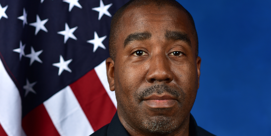 Veteran DC police officer dies in line of duty after accidental shooting