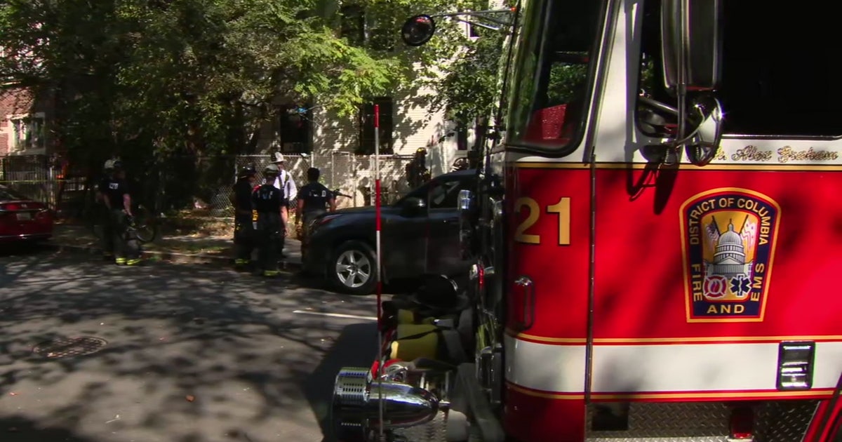 Gas explosion rocks DC apartment building; 1 occupant hospitalized in ...