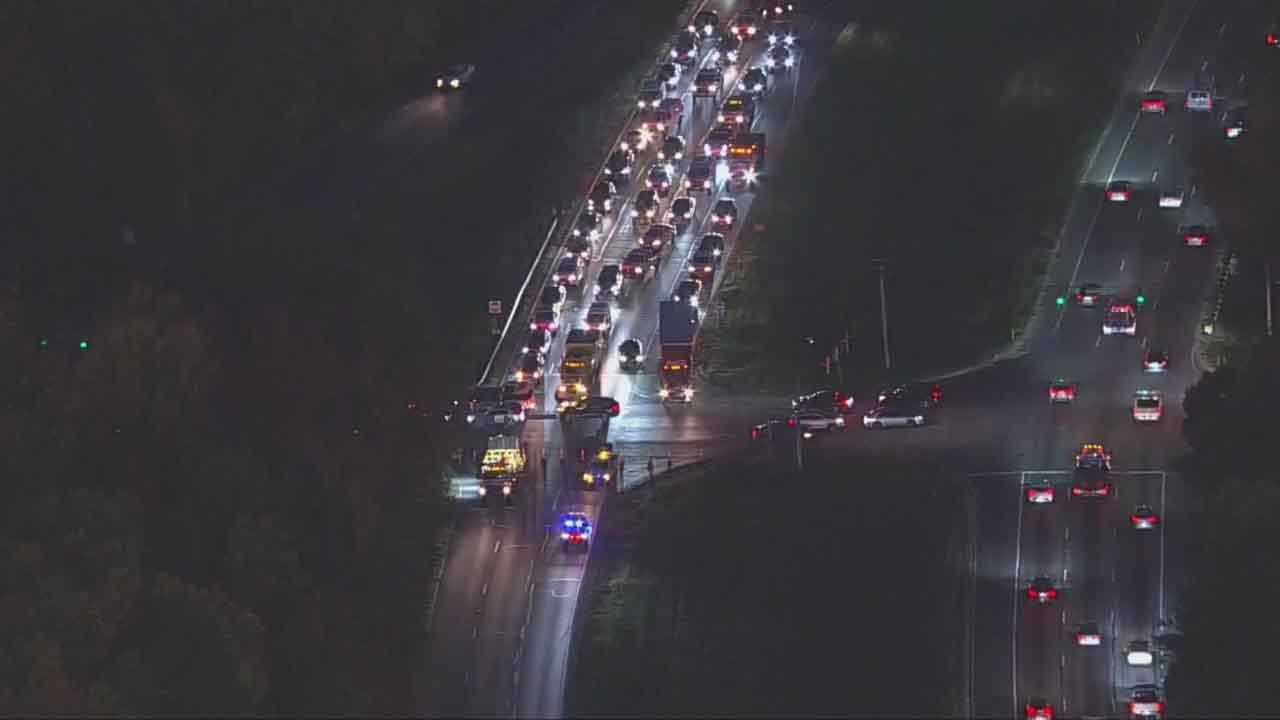 Fatal crash in Clinton kills one, injures another | FOX 5 DC
