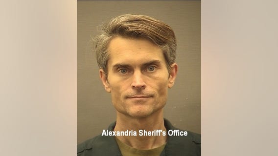 Man punches sleeping passenger on flight heading to Dulles Airport: FBI