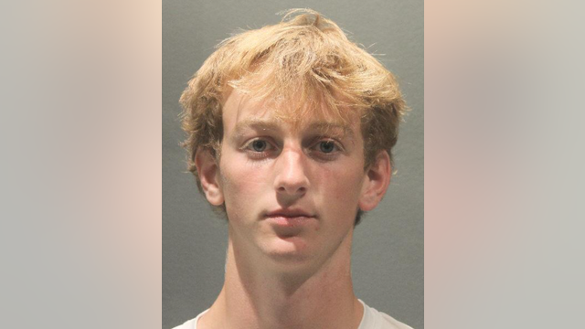 Arlington man charged with DUI/involuntary manslaughter after fatal collision leaves 1 dead