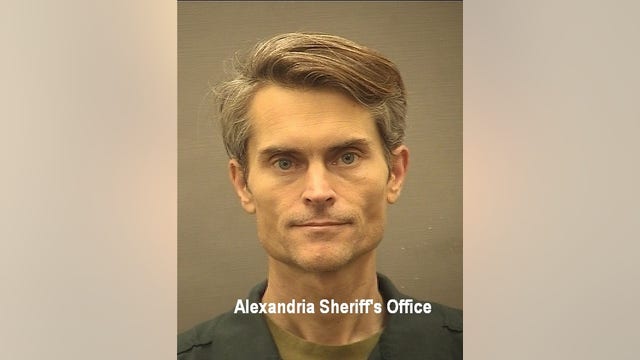 Man punches sleeping passenger on flight heading to Dulles Airport: FBI