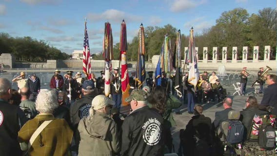 Veterans Day ceremony at World War II Memorial in DC remembers those who served