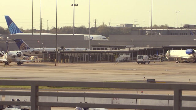 Issue at air traffic control facility forces ground stops in DC; remains in effect for DCA