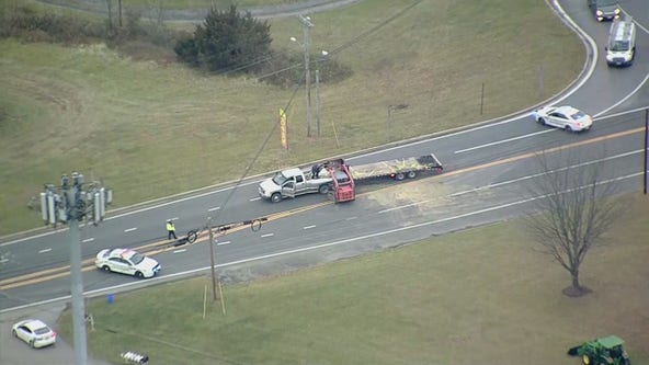 Hay spills onto roadway causing delays in Damascus