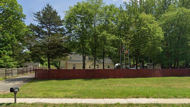 Man found dead with severe burns at Buddhist temple: police