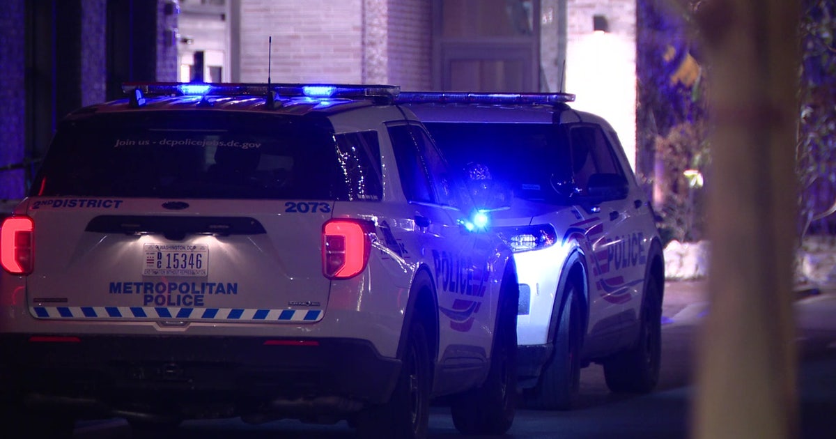 DC police search for gunman in deadly apartment building shooting | FOX ...