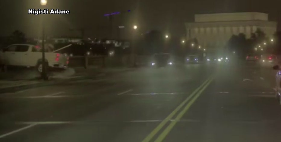 Driver dead after truck plunges into icy Potomac River following crash on Arlington Memorial Bridge