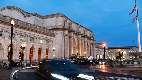 6 preteen girls arrested for assaulting woman at Union Station