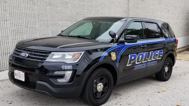 Driver killed after car veers off road and strikes tree in Howard County