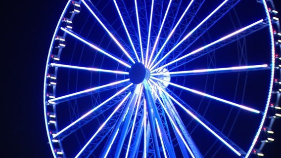 Capital Wheel at National Harbor unveils new state-of-the-art lighting