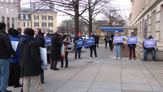 Federal workers rally in DC after second DOGE email