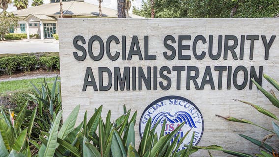 Social Security employees banned from reading news websites at work