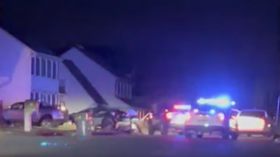 FBI agent facing gun charges in death of Good Samaritan