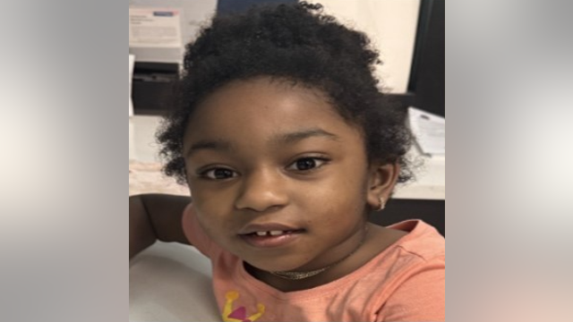 UPDATE: Parents of young child found wandering in Northeast DC located