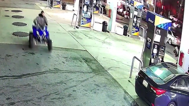 DC police seek suspects in pair of violent crimes, release surveillance footage