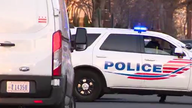 Man in critical condition after being stabbed in Southeast DC, police say