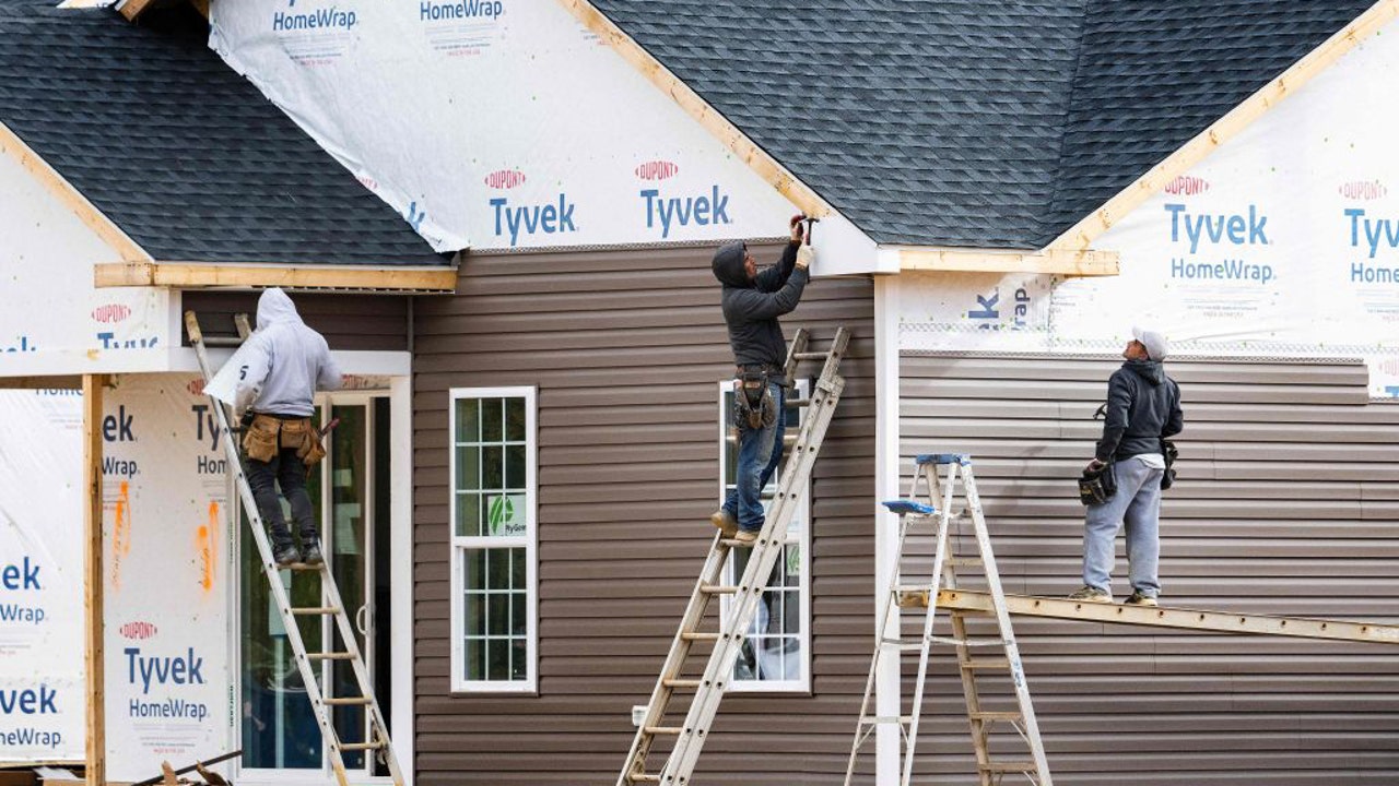 Discover the Top and Bottom Entry-Level Jobs for 2025: What You Need to Know!