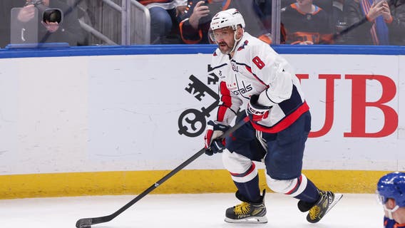 Alex Ovechkin breaks Wayne Gretzky's NHL scoring record
